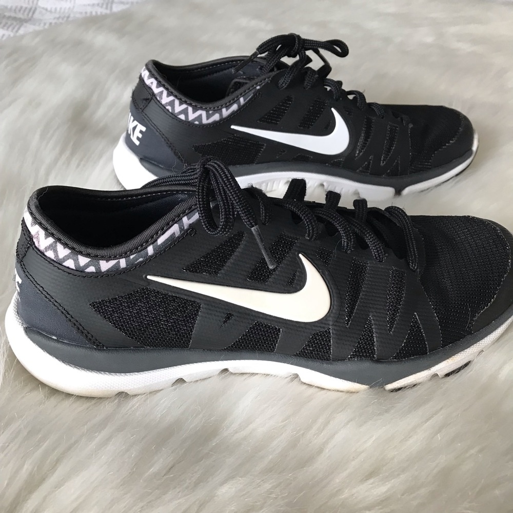 Black & White Nikes Athlete Shoes